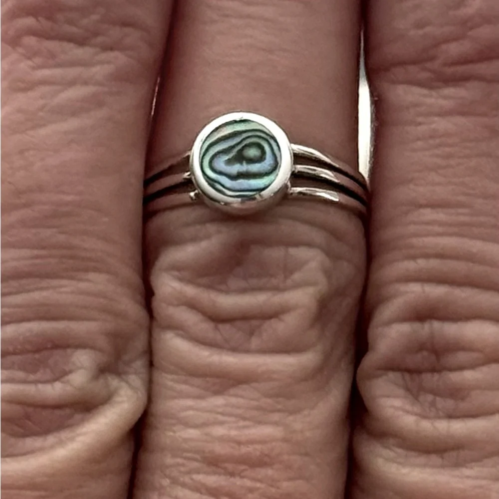 925 Sterling Silver with Abalone Shell Ring! Available in sizes 4-10! NEW!